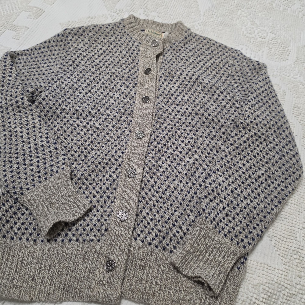 Vintage L.L.Bean Wool Cardigan Sweater Nordic Fair Isle Snowflake Buttons Medium